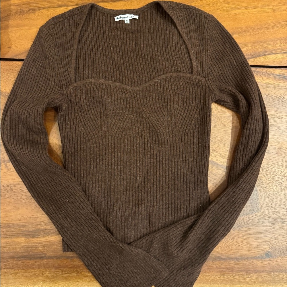 Reformation cashmere sweater sweetheart neck